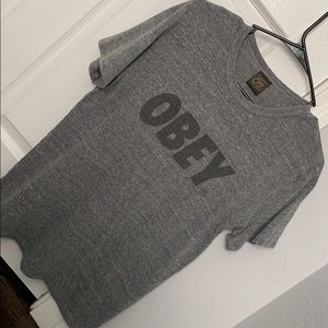 Obey tee